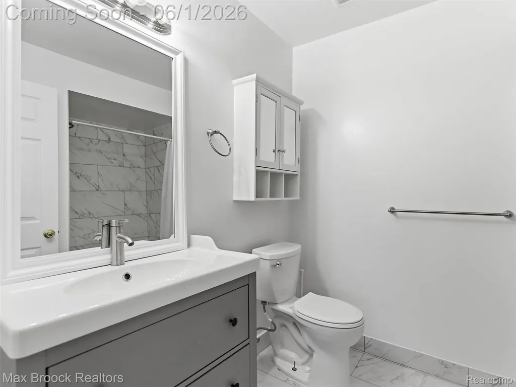 3562 Tremonte Circle N Oakland Charter Township MI 48306