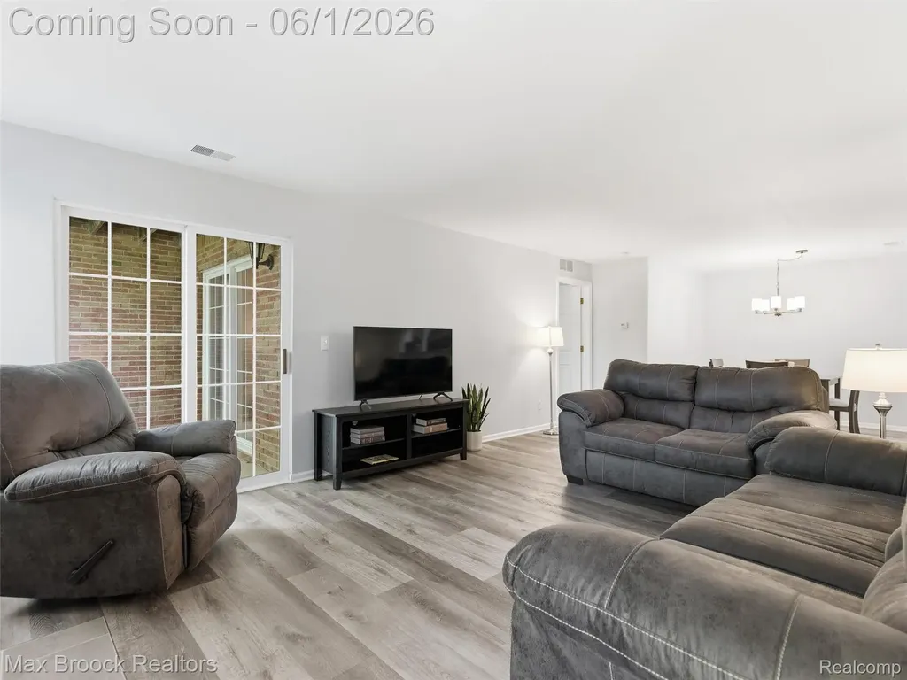 3562 Tremonte Circle N Oakland Charter Township MI 48306