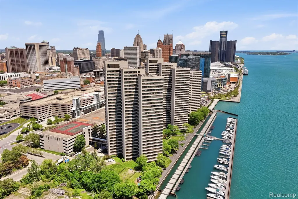 300 Riverfront Detroit City MI 48226