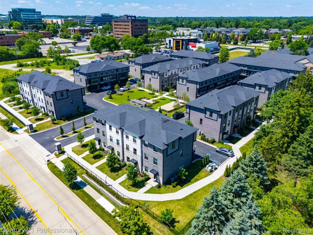 2917 Summers Place Troy City MI 48084