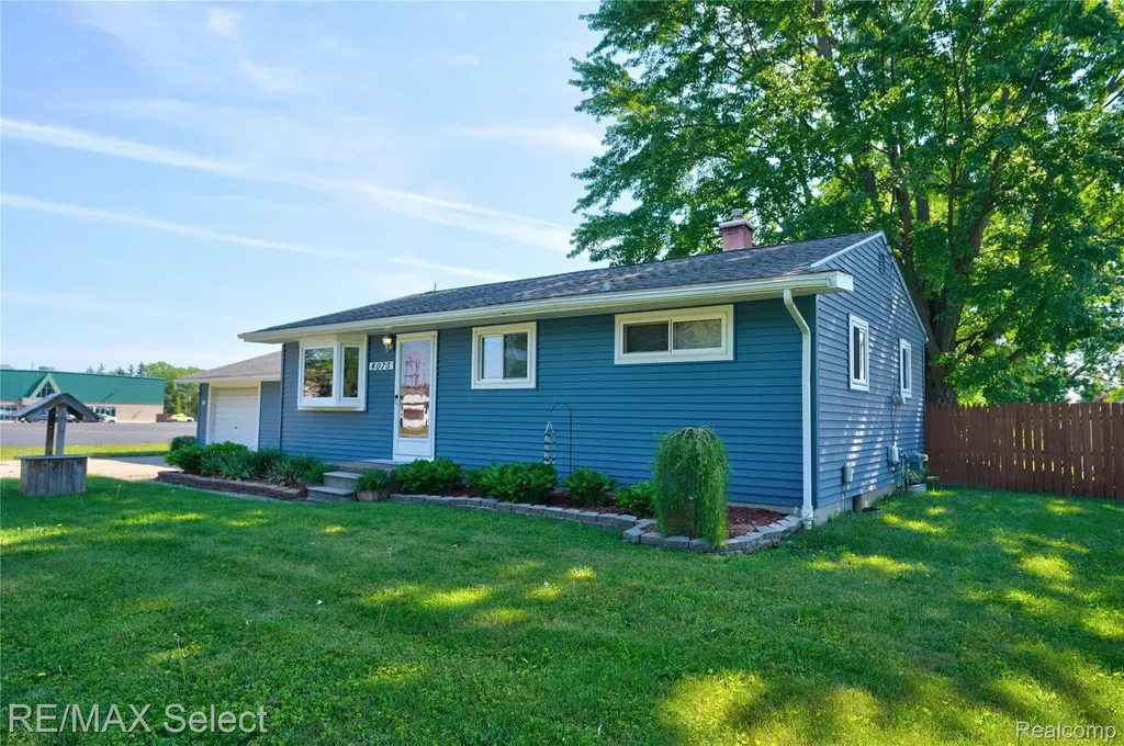 4075 Bristolwood Drive Flint Charter Township MI 48507