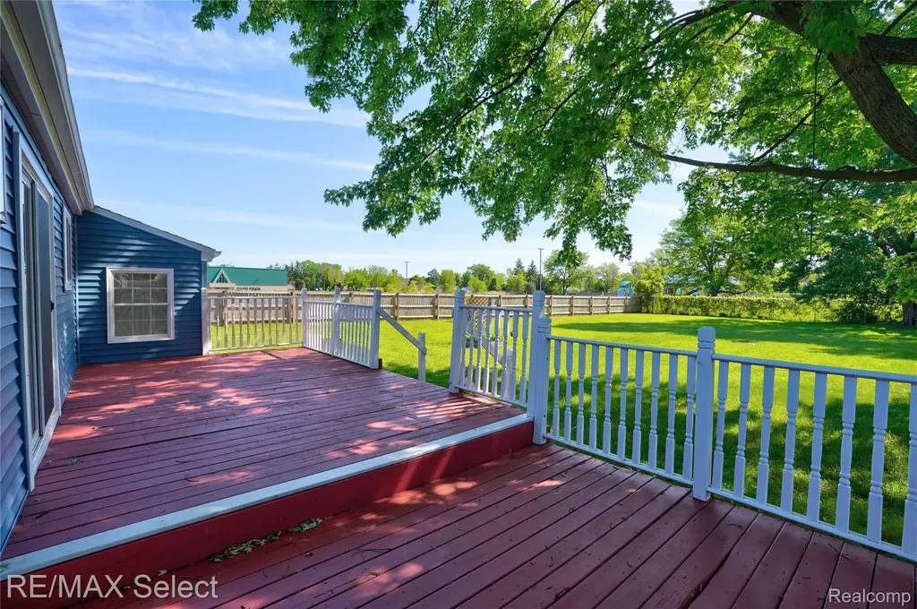 4075 Bristolwood Drive Flint Charter Township MI 48507