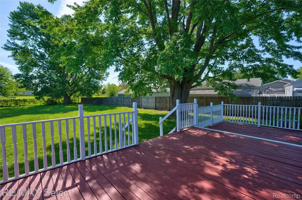 4075 Bristolwood Drive Flint Charter Township MI 48507