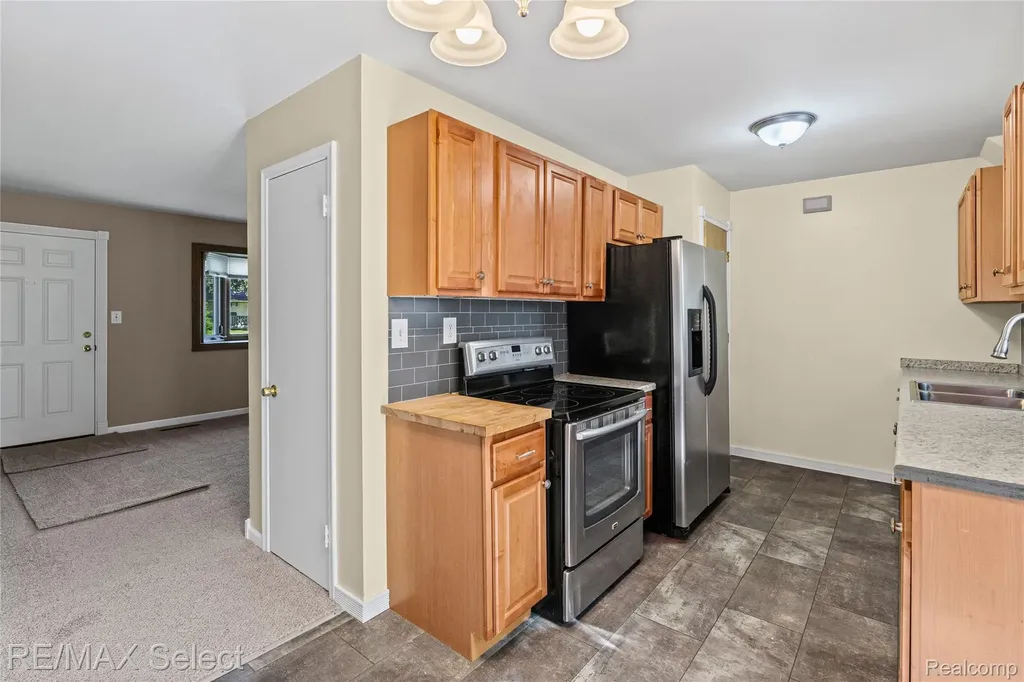 4075 Bristolwood Drive Flint Charter Township MI 48507
