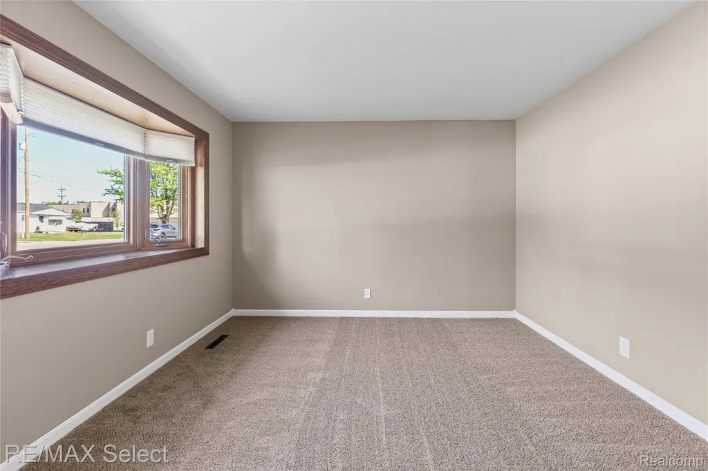 4075 Bristolwood Drive Flint Charter Township MI 48507