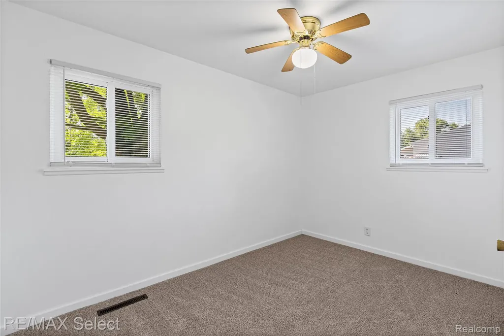 4075 Bristolwood Drive Flint Charter Township MI 48507