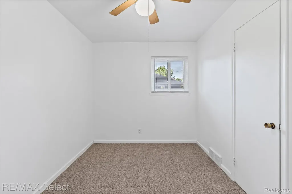 4075 Bristolwood Drive Flint Charter Township MI 48507