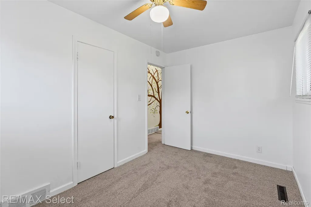 4075 Bristolwood Drive Flint Charter Township MI 48507