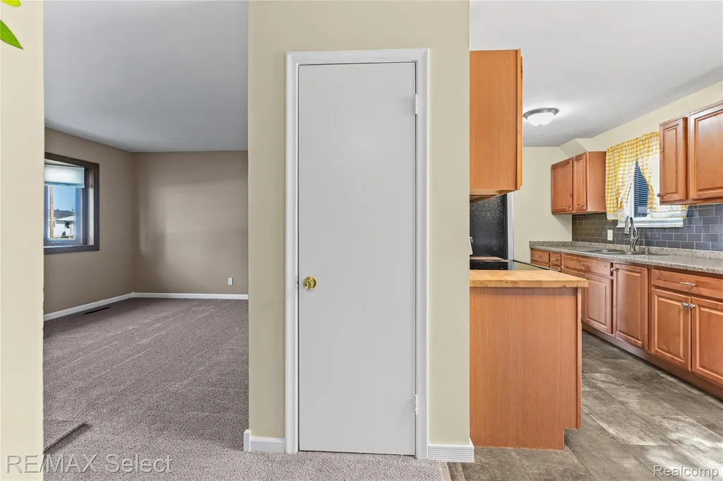 4075 Bristolwood Drive Flint Charter Township MI 48507