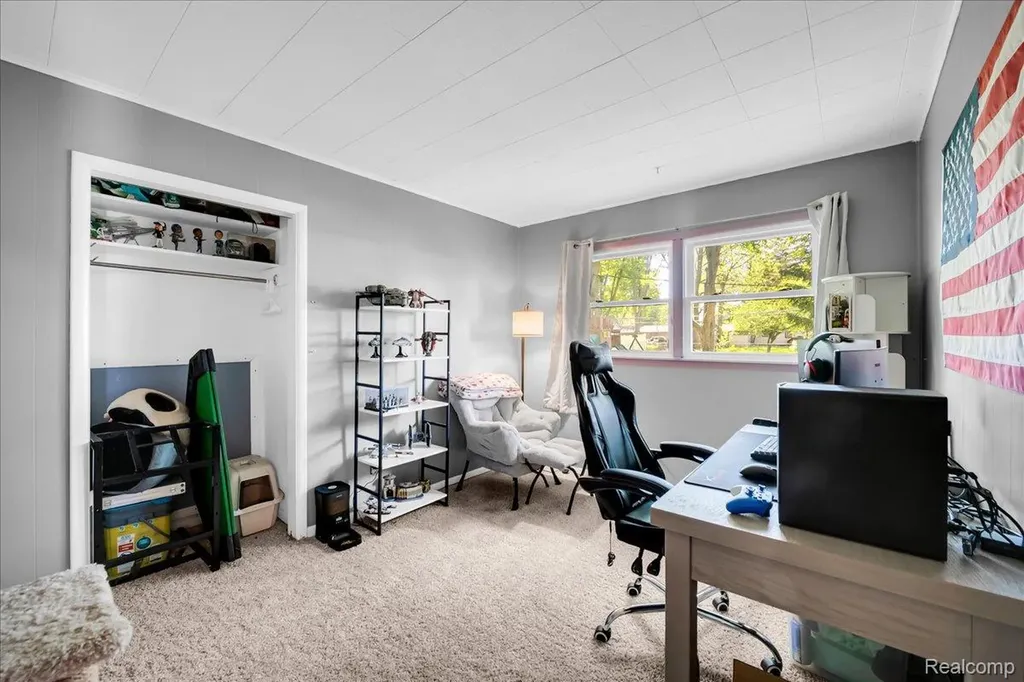 39401 Long Street Harrison Charter Township MI 48045
