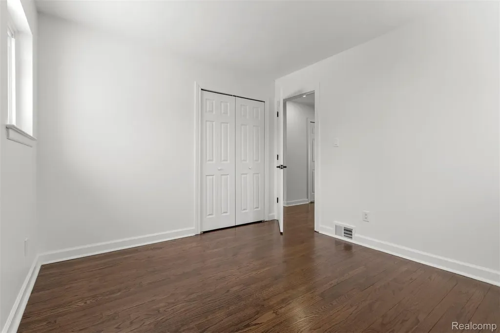 8932 Wormer Redford Charter Township MI 48239