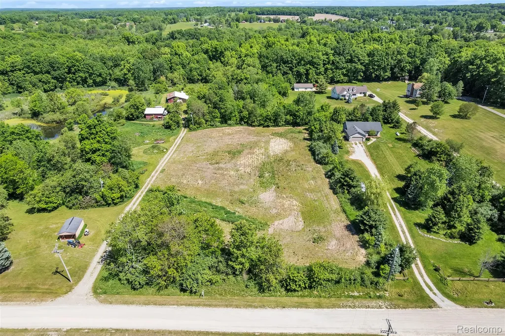 VL-000 Charles Huff Road Howell City MI 48855