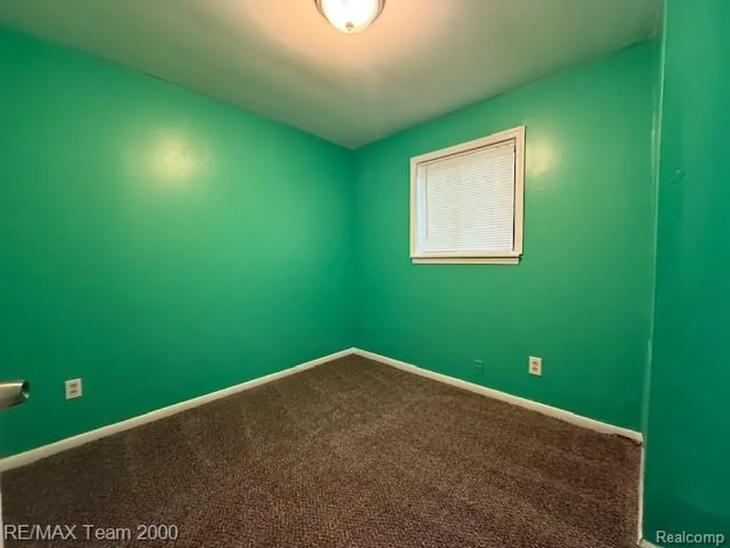 26174 Kitch Street Inkster City MI 48141