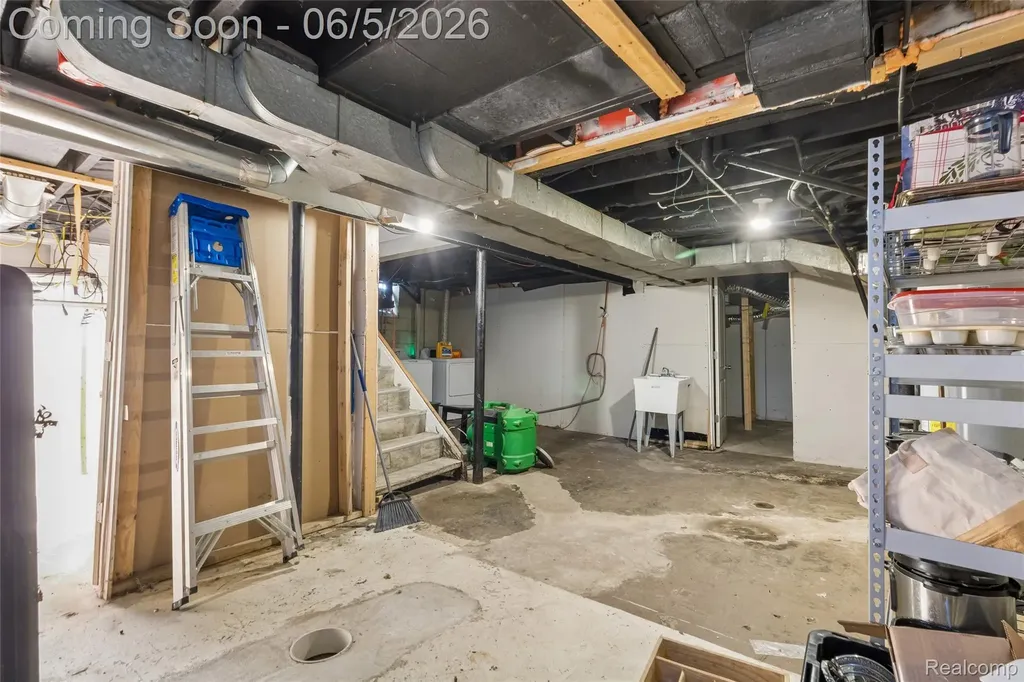 679 Moran Avenue Lincoln Park City MI 48146