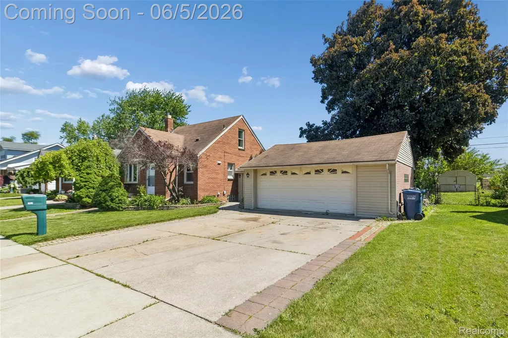 679 Moran Avenue Lincoln Park City MI 48146