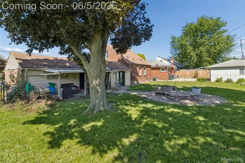 679 Moran Avenue Lincoln Park City MI 48146