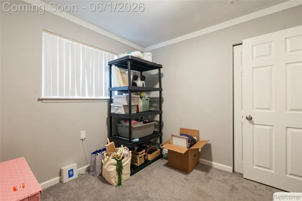 13428 Sarsfield Avenue Warren City MI 48089