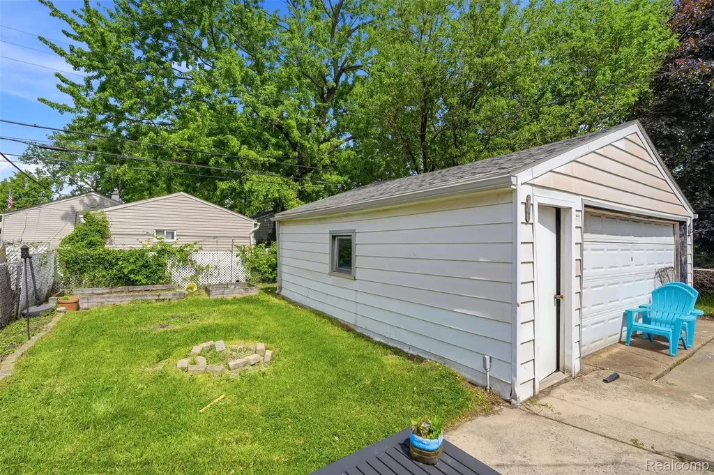 17447 Prospect Street Melvindale City MI 48122