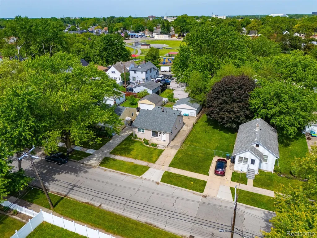 17447 Prospect Street Melvindale City MI 48122