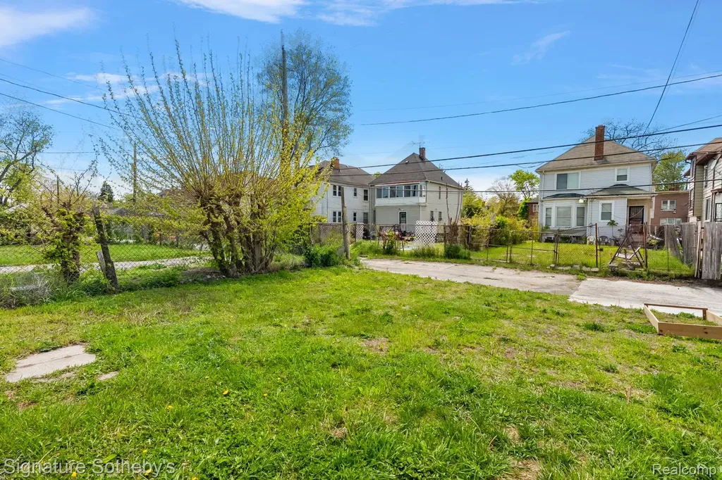 2571 Townsend Street Detroit City MI 48214