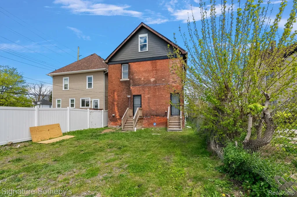 2571 Townsend Street Detroit City MI 48214