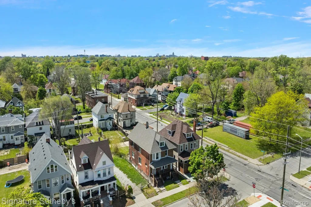 2571 Townsend Street Detroit City MI 48214