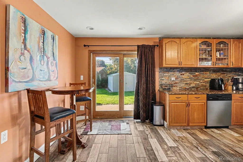 39227 Farmhill Drive Sterling Heights City MI 48313