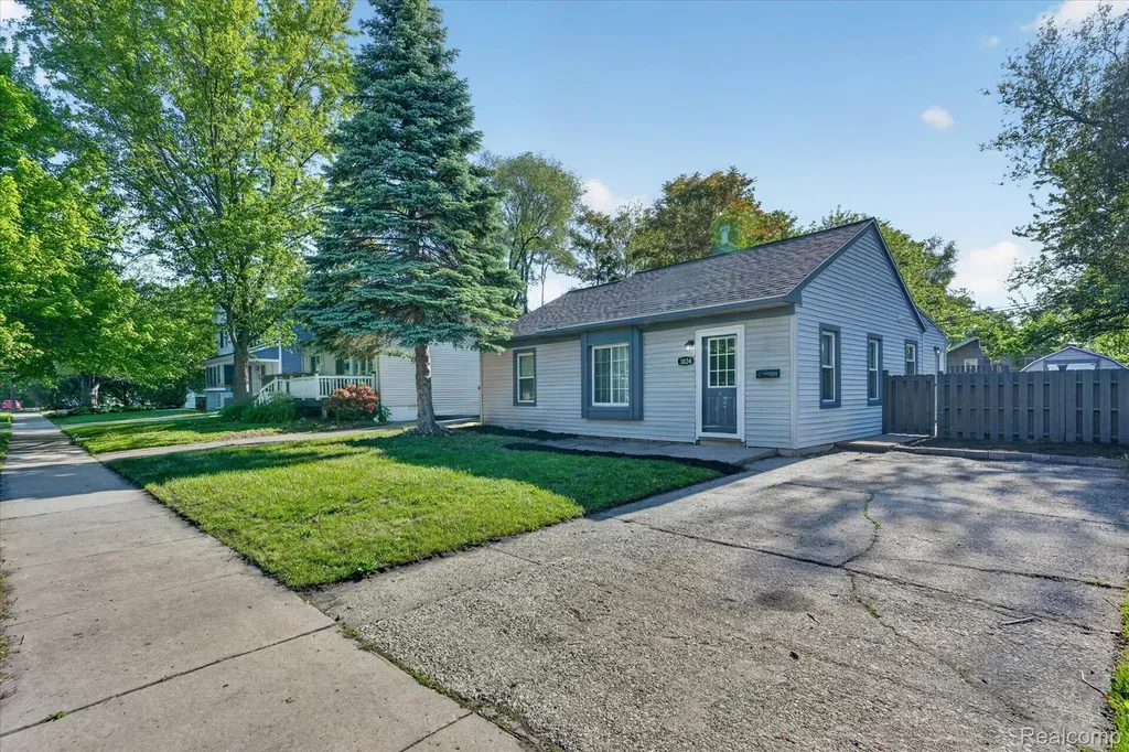 3024 Wolcott Street Ferndale City MI 48220