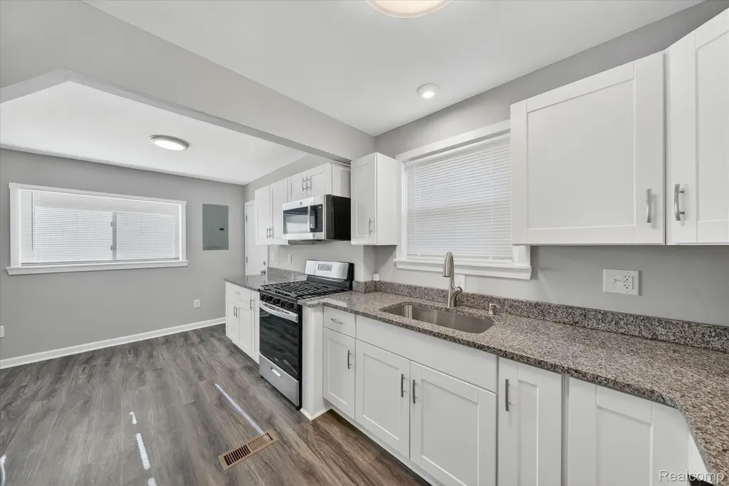 3024 Wolcott Street Ferndale City MI 48220