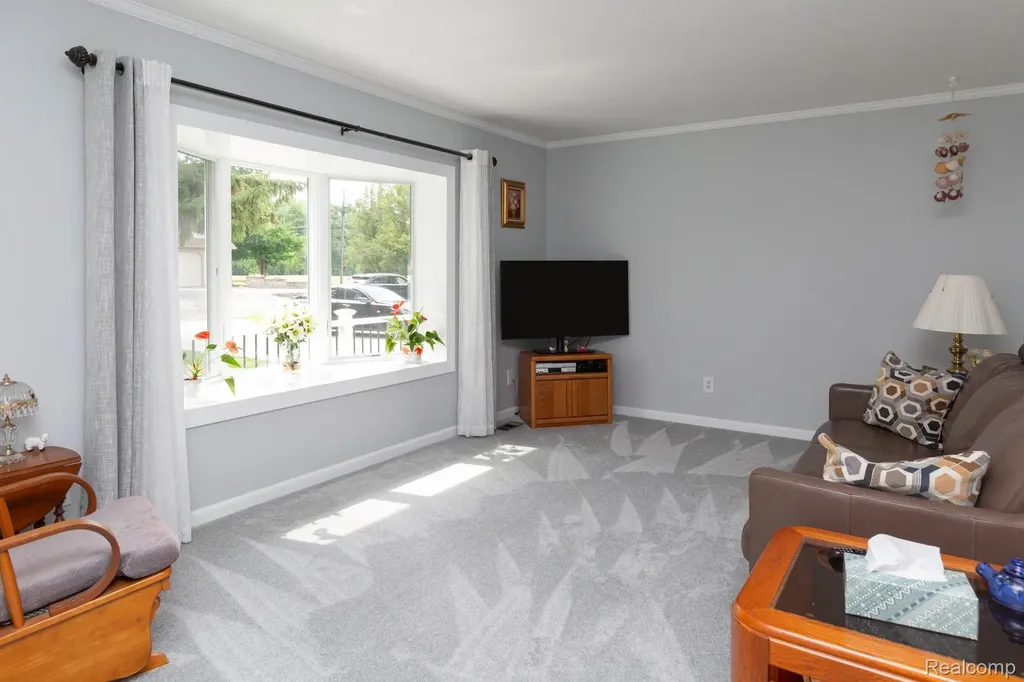 9026 Woodside Road Salem Township MI 48167
