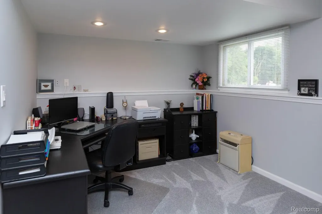 9026 Woodside Road Salem Township MI 48167