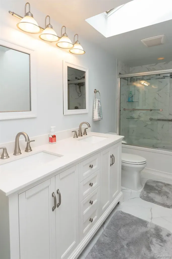 9026 Woodside Road Salem Township MI 48167