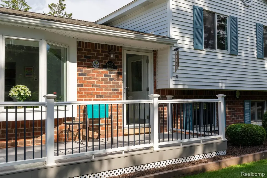 9026 Woodside Road Salem Township MI 48167
