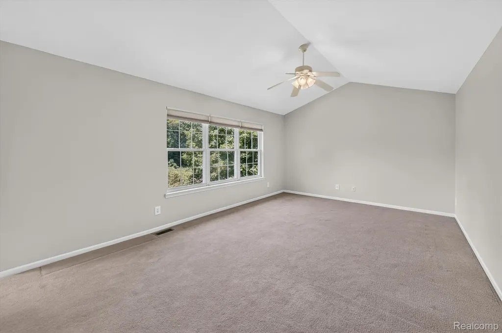 4895 Greenview Drive Commerce Charter Township MI 48382