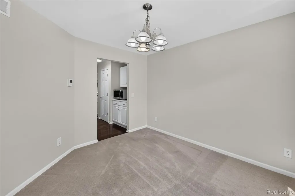 4895 Greenview Drive Commerce Charter Township MI 48382