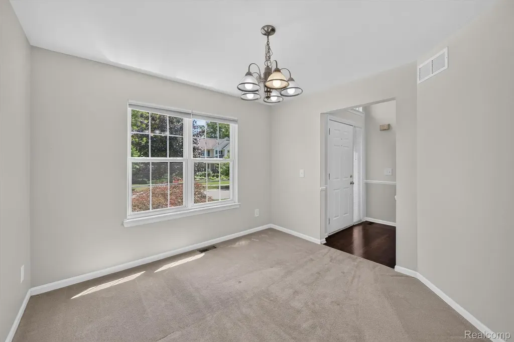 4895 Greenview Drive Commerce Charter Township MI 48382