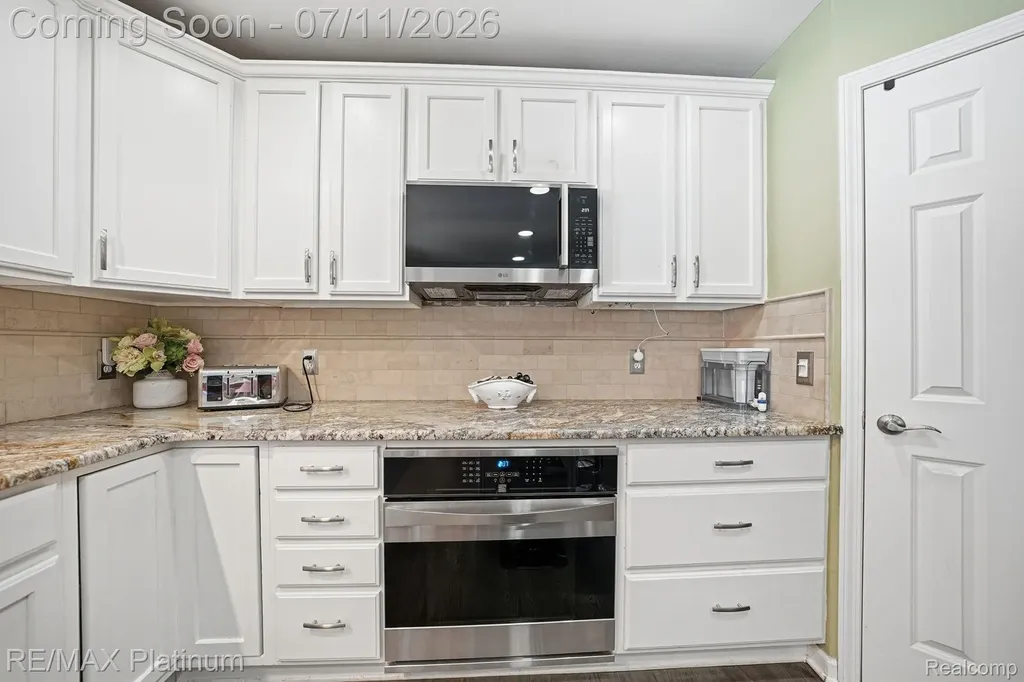 9159 Toddsway Drive Brighton Township MI 48114