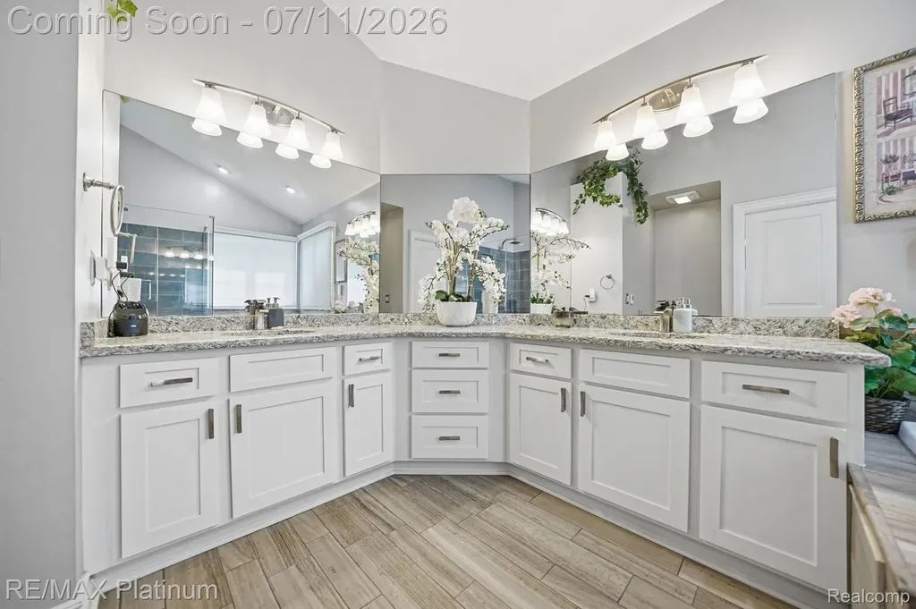 9159 Toddsway Drive Brighton Township MI 48114