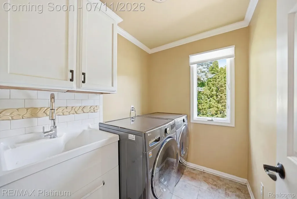 9159 Toddsway Drive Brighton Township MI 48114