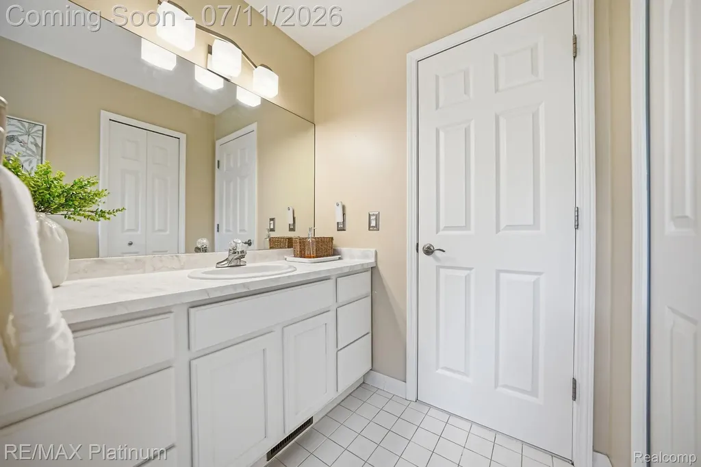 9159 Toddsway Drive Brighton Township MI 48114