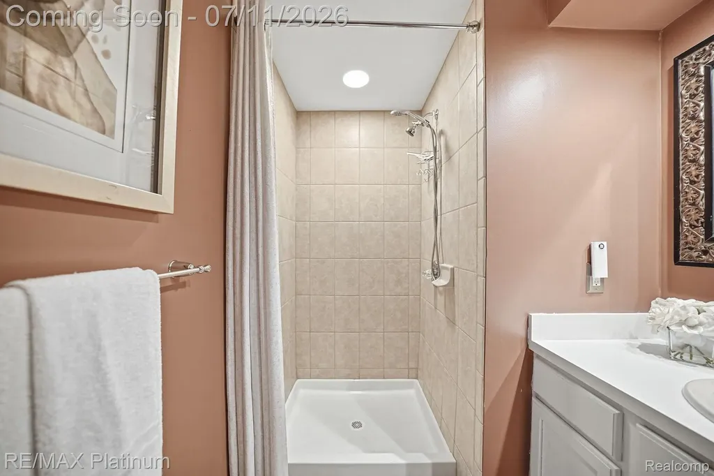 9159 Toddsway Drive Brighton Township MI 48114