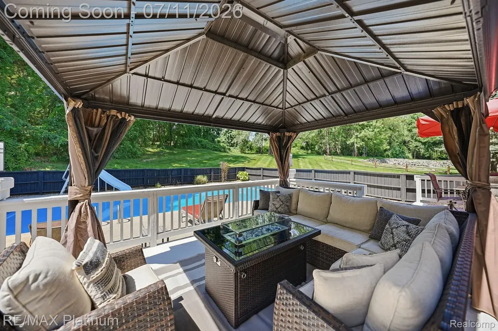 9159 Toddsway Drive Brighton Township MI 48114