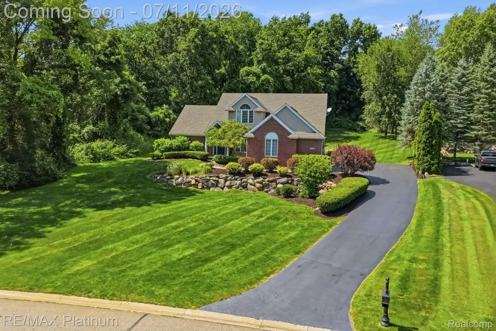 9159 Toddsway Drive Brighton Township MI 48114