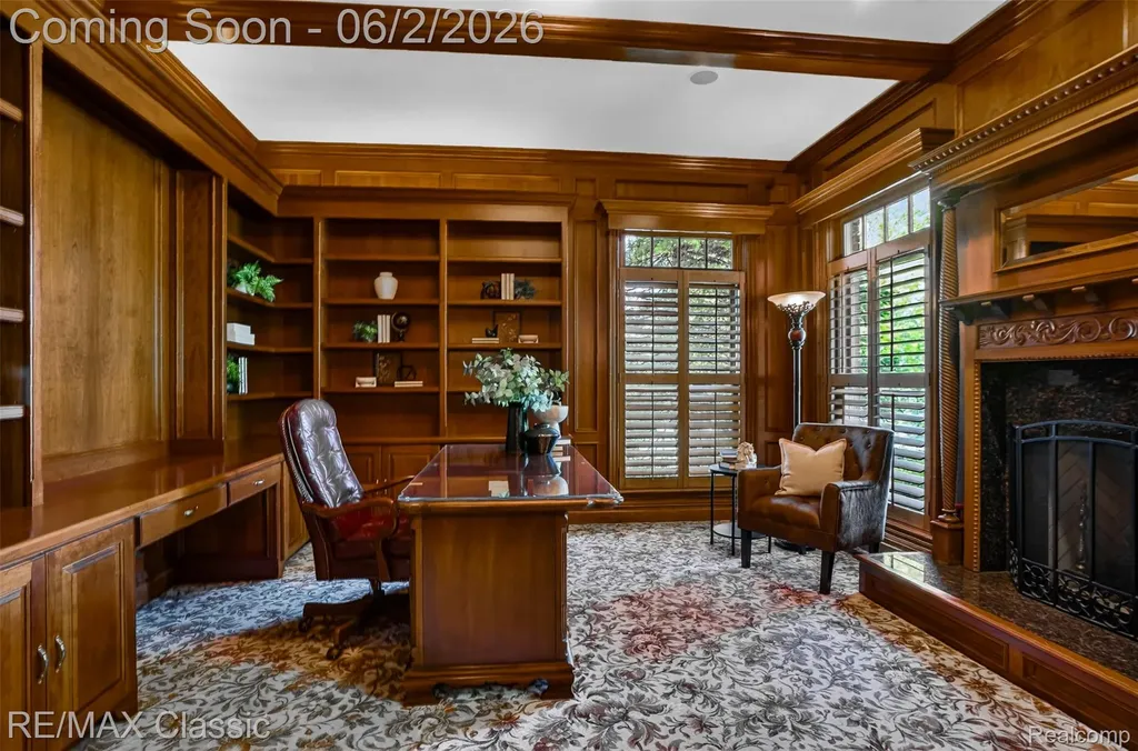 2360 Private Drive Lake Angelus City MI 48329