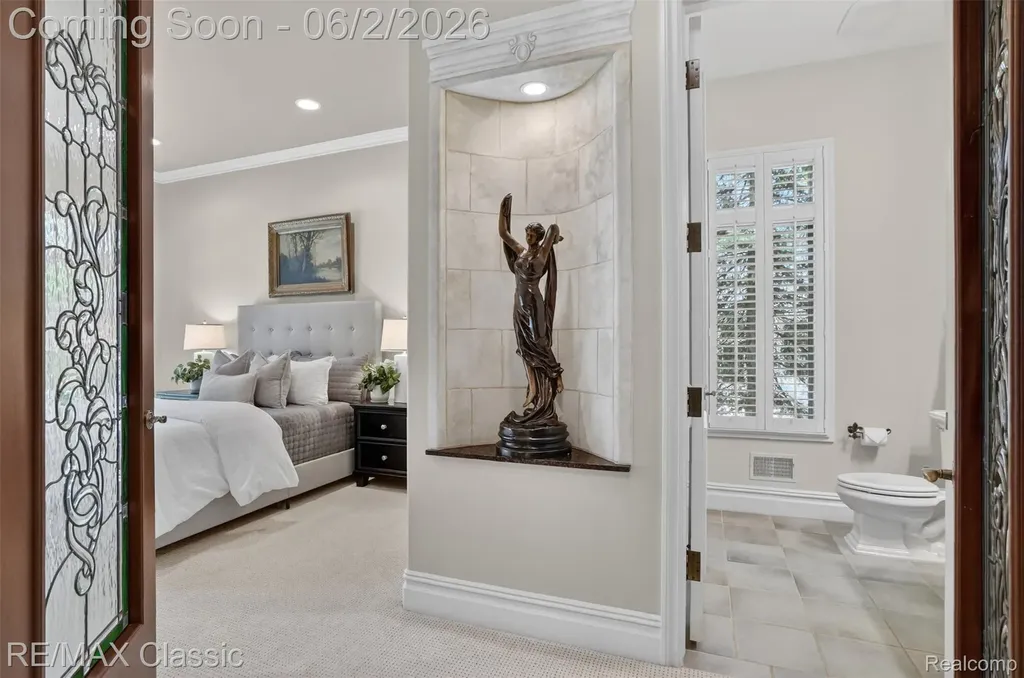 2360 Private Drive Lake Angelus City MI 48329