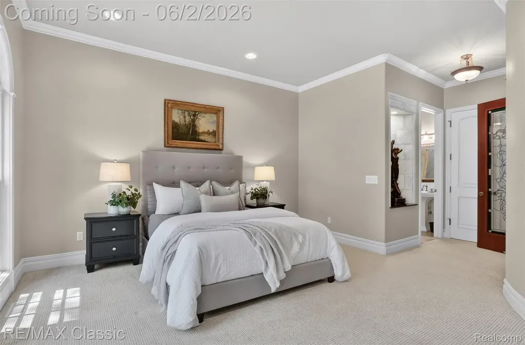 2360 Private Drive Lake Angelus City MI 48329