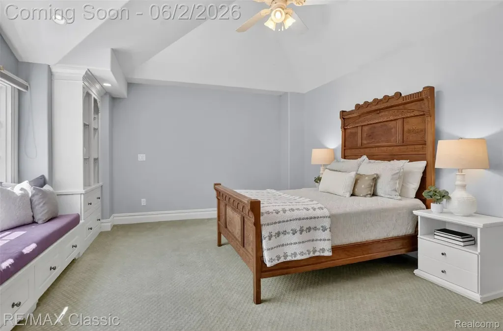 2360 Private Drive Lake Angelus City MI 48329