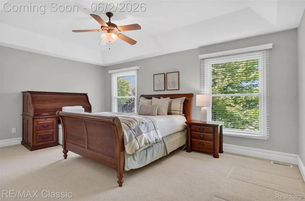 2360 Private Drive Lake Angelus City MI 48329