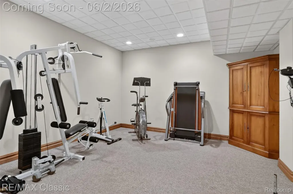 2360 Private Drive Lake Angelus City MI 48329