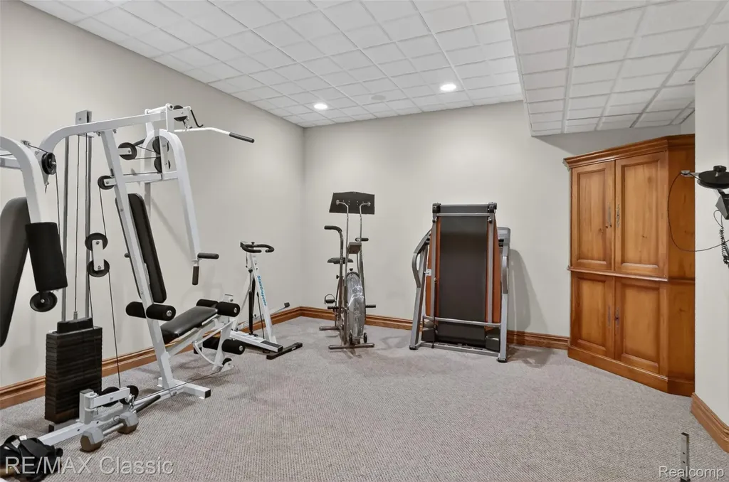 2360 Private Drive Lake Angelus City MI 48329